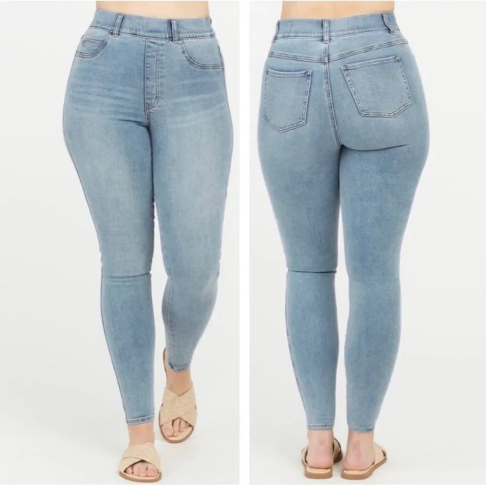 SPANX Skinny Jeans in Light Vintage Wash 1X